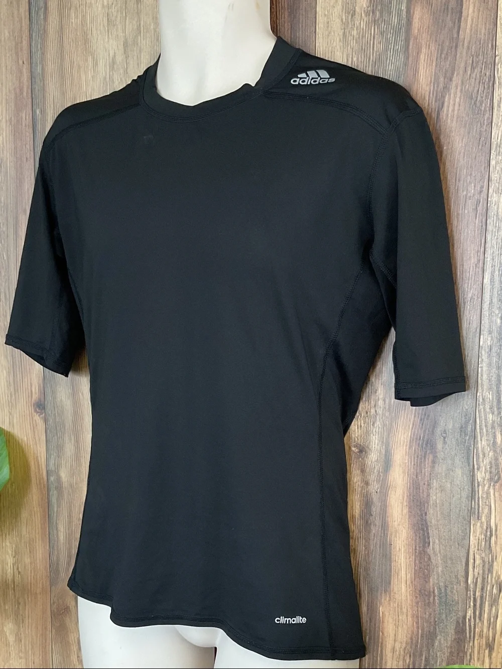 adidas Black Climalite Athletic Fitted TechnFit Biker Tee  L       131B